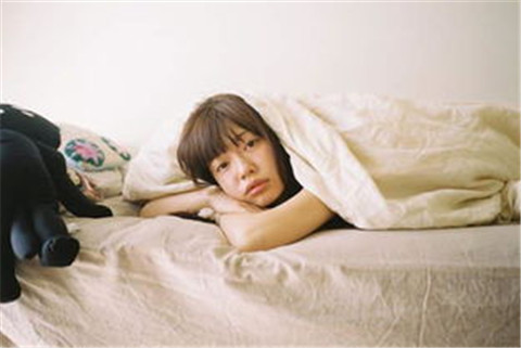 她说刚睡醒幽默回复2